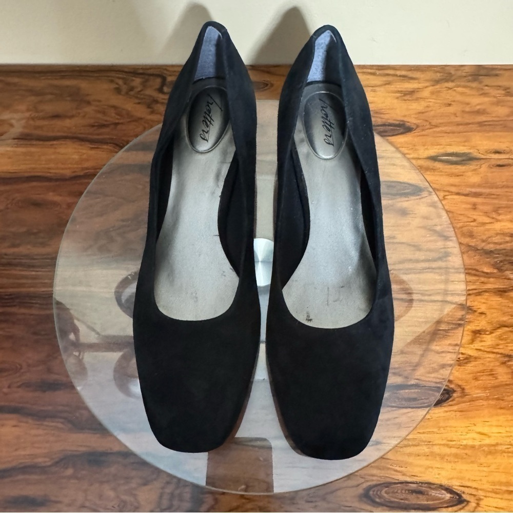 Trotters Lola Womens Black Suede Pumps Heels Shoes size 9 slim